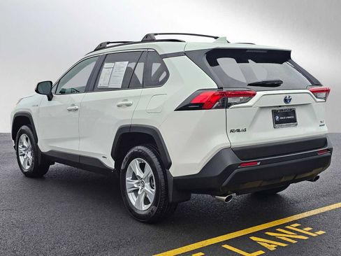 Used 2019 Toyota RAV4 XLE image 5
