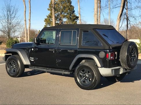 Used 2018 Jeep Wrangler Unlimited Sport image 3