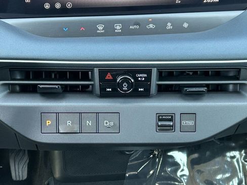 New 2026 Nissan Leaf image 13