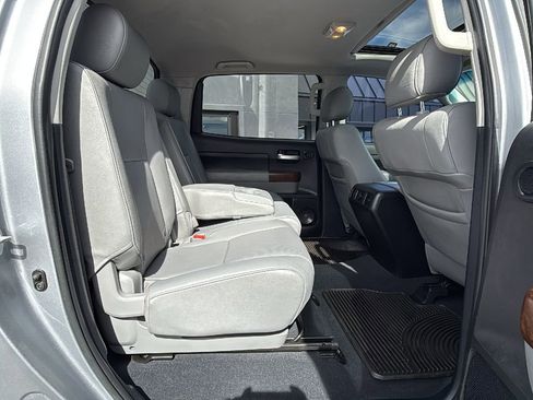 Used 2013 Toyota Tundra Platinum image 16