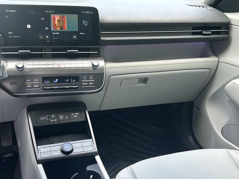 Certified 2025 Hyundai Kona Limited FWD image 27