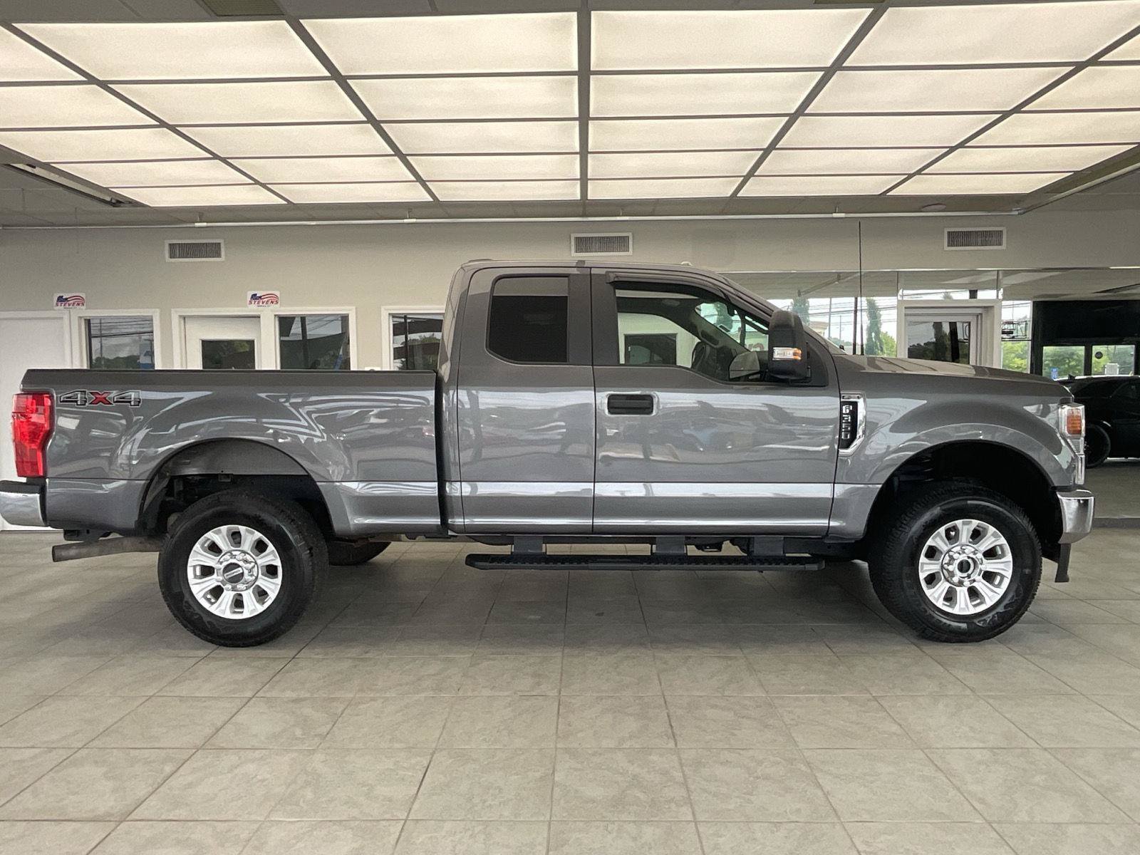 Used 2022 Ford F350 XL w/ STX Appearance Package AWD/4WD image 4