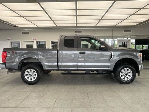 Used 2022 Ford F350 XL w/ STX Appearance Package AWD/4WD image 4