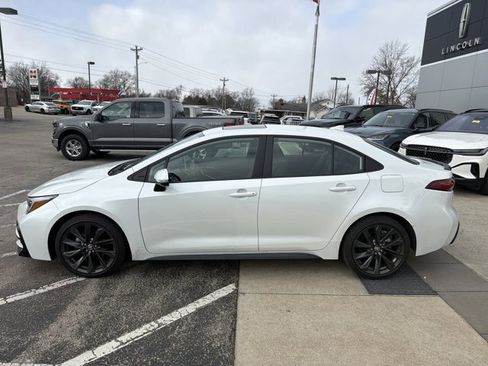 Used 2025 Toyota Corolla XSE image 4