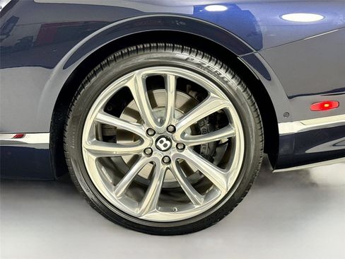 Used 2022 Bentley Continental GT AWD/4WD image 37