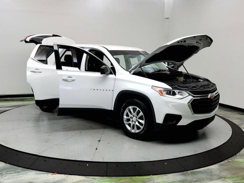 Used 2019 Chevrolet Traverse LS FWD image 10
