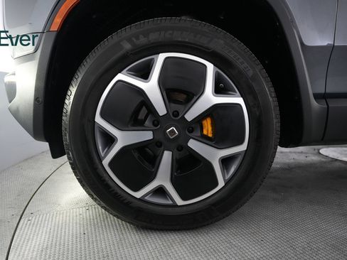 Used 2024 Rivian R1S Adventure Quad AWD/4WD image 19
