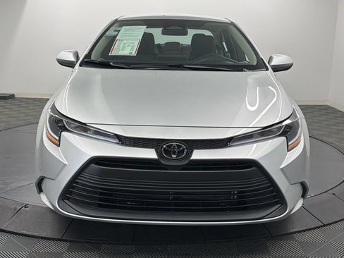 Used 2026 Toyota Corolla LE FWD image 6