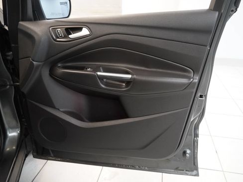 Used 2018 Ford Escape Titanium w/ Ford Safe & Smart Package AWD/4WD image 35
