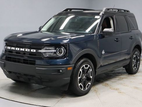 Certified 2023 Ford Bronco Sport Outer Banks w/ Tech Package AWD/4WD image 8