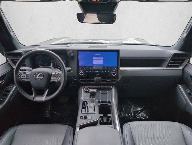 Used 2024 Lexus GX 550 w/ Cold Area Package AWD/4WD image 25