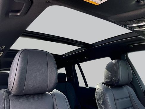 Certified 2024 Mercedes-Benz GLS 450 4MATIC image 17