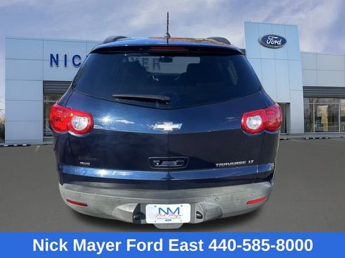 Used 2011 Chevrolet Traverse LT w/ Personal Connectivity Package image 6