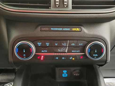 Used 2023 Ford Escape Active AWD/4WD image 26