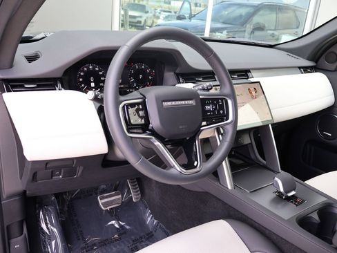 Certified 2025 Land Rover Discovery Sport Dynamic SE AWD/4WD image 14