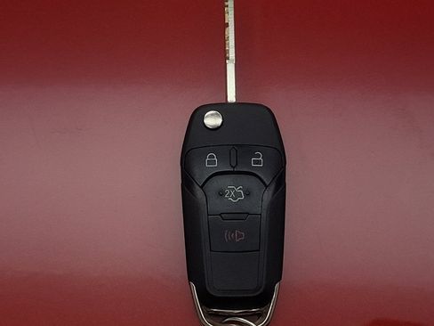 Used 2014 Ford Fusion SE w/ Equipment Group 202A FWD image 32