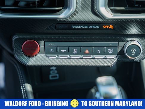 Used 2025 Ford Mustang GT Premium RWD image 28