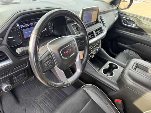 Used 2021 GMC Yukon SLT w/ SLT Luxury Plus Package image 12