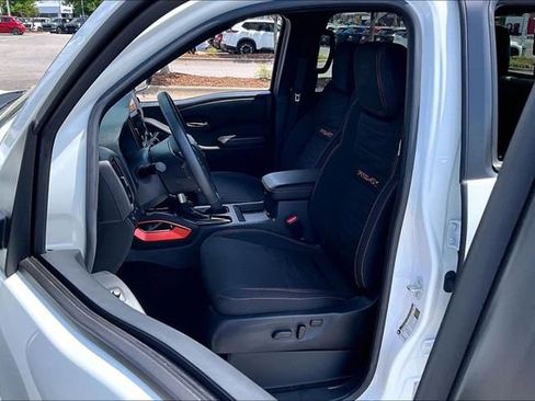 Certified 2025 Nissan Frontier PRO-4X AWD/4WD image 18