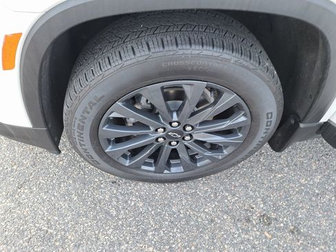 Used 2022 Chevrolet Traverse RS image 29