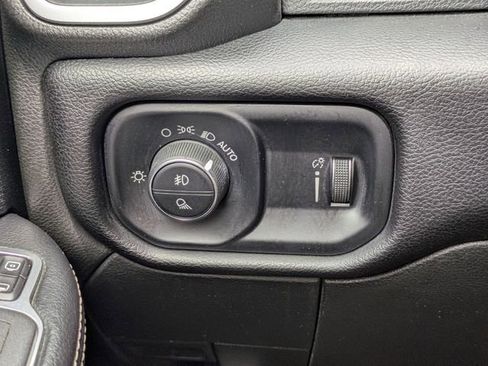 Used 2024 RAM 2500 Big Horn AWD/4WD image 26