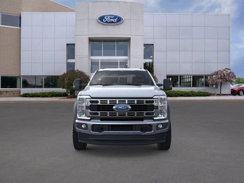 New 2025 Ford F550 4x4 Regular Cab Super Duty image 6