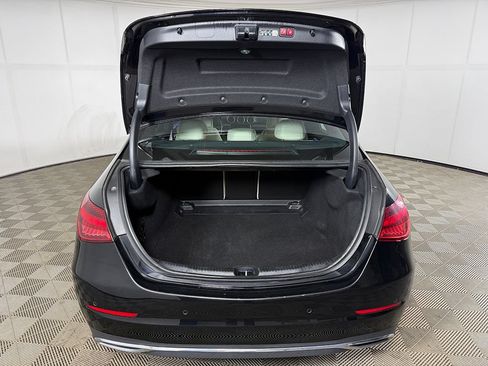 Used 2025 Mercedes-Benz C 300 4MATIC Sedan image 15