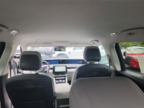 New 2026 Lincoln Nautilus Premier image 19