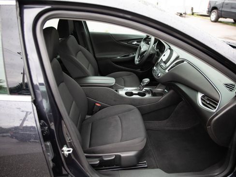 Used 2023 Chevrolet Malibu LT FWD image 21