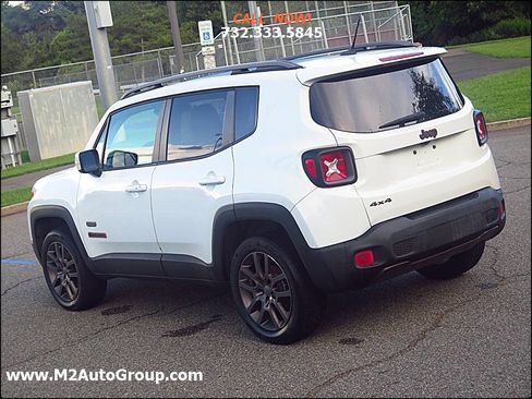Used 2016 Jeep Renegade 75th Anniversary image 31