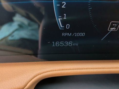 Used 2025 Cadillac XT4 Sport FWD image 21