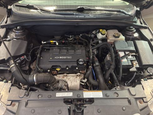 Used 2015 Chevrolet Cruze LTZ w/ Sun, Sound and Sport Package FWD image 29