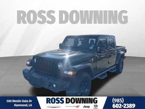 Used 2023 Jeep Gladiator Willys image 1