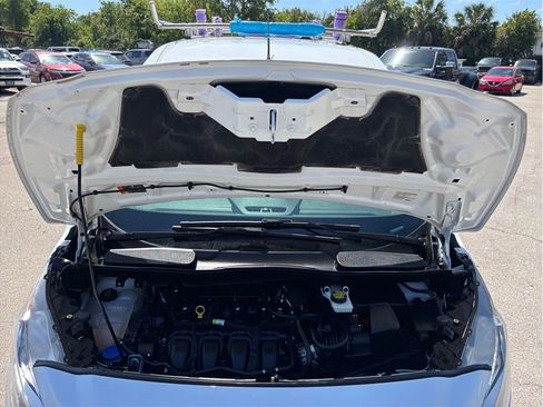 Used 2019 Ford Transit Connect XLT image 34