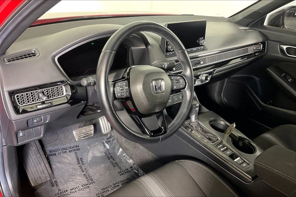 Used 2025 Honda Civic Sport image 15