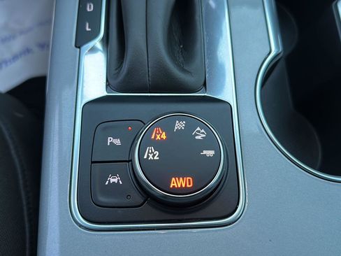 Used 2021 Chevrolet Blazer LT image 36