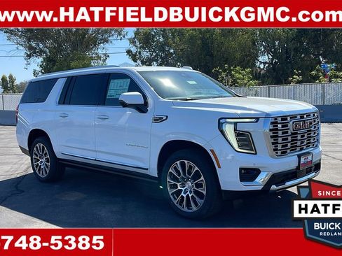 New 2026 GMC Yukon XL Denali w/ Denali Reserve Package AWD/4WD image 7