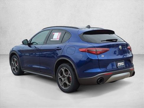 Used 2022 Alfa Romeo Stelvio Ti image 8