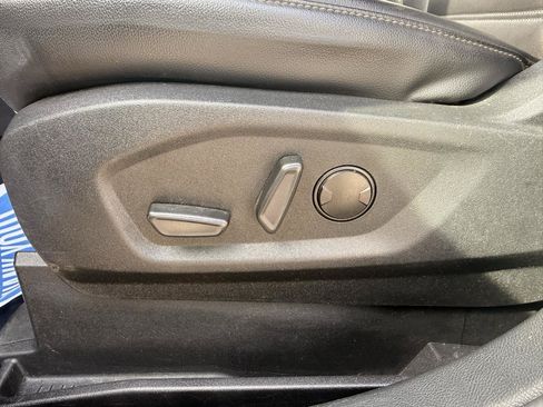 Used 2021 Ford Edge SEL FWD image 12