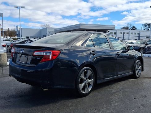 Used 2012 Toyota Camry SE image 6