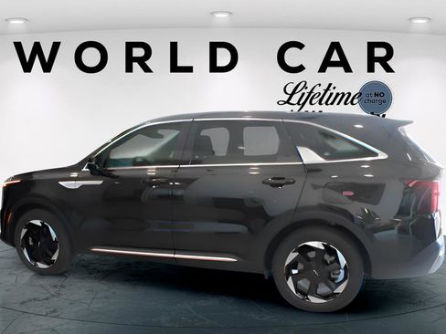 New 2025 Kia Sorento EX image 4