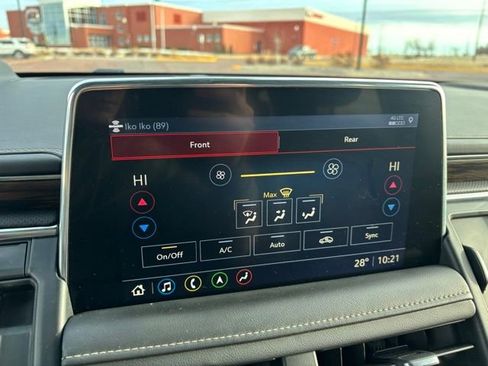 Used 2021 Chevrolet Tahoe Premier w/ Premium Package AWD/4WD image 35
