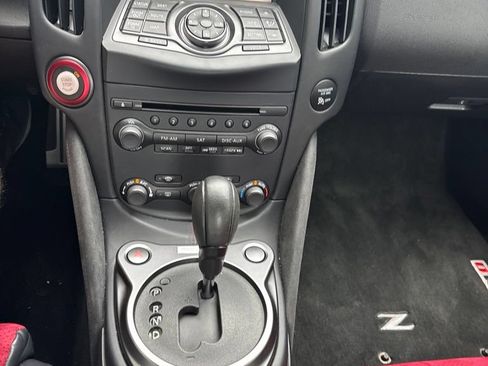 Used 2019 Nissan 370Z NISMO RWD image 20