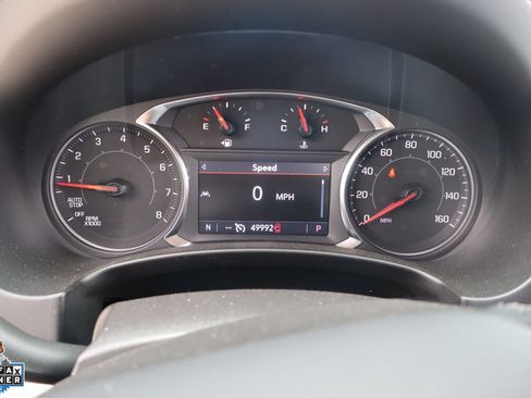 Used 2024 GMC Terrain SLT FWD image 16