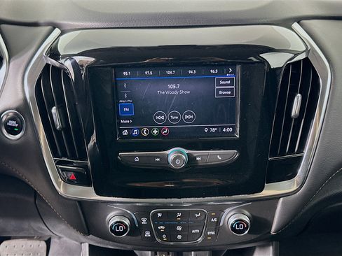 Used 2020 Chevrolet Traverse LS image 19