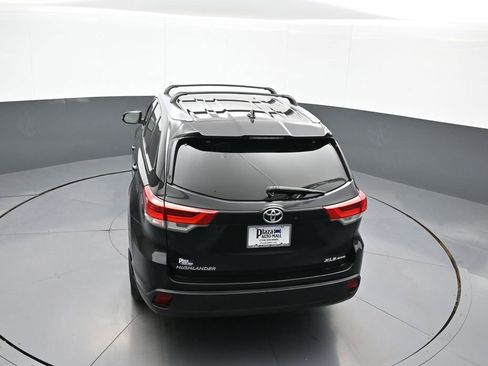 Certified 2019 Toyota Highlander XLE image 41