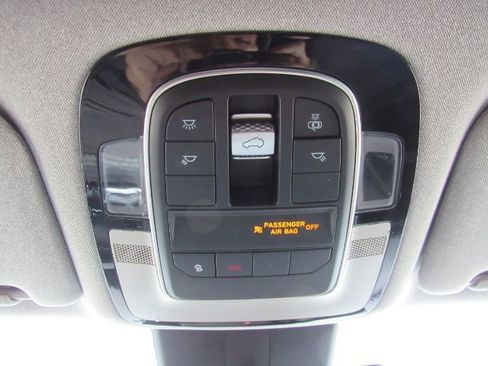 Used 2022 Hyundai Santa Fe Limited image 55