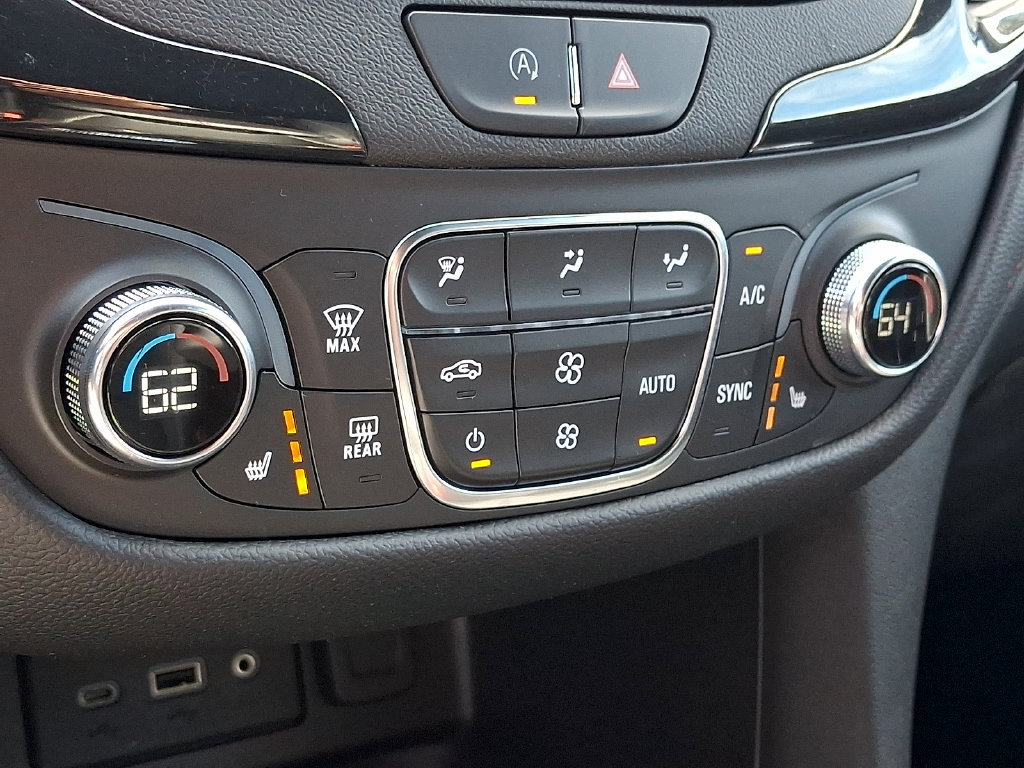 Used 2023 Chevrolet Equinox RS AWD/4WD image 19