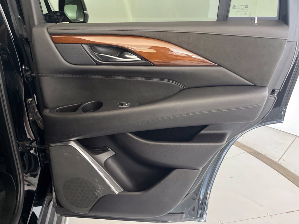 Used 2020 Cadillac Escalade 4WD image 30