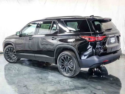 Used 2023 Chevrolet Traverse RS AWD/4WD image 9